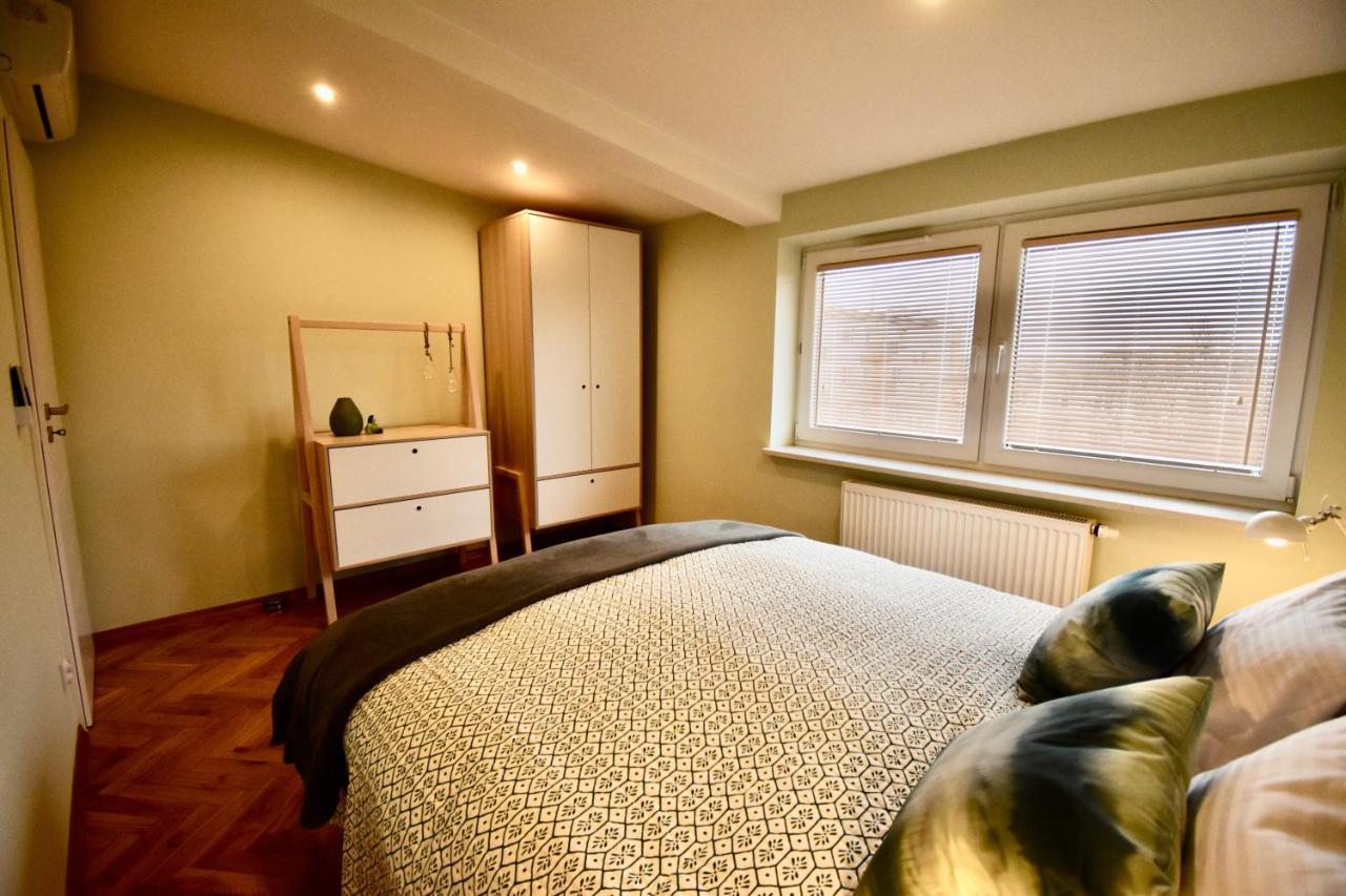 Krakow Krib Apartment ภายนอก รูปภาพ